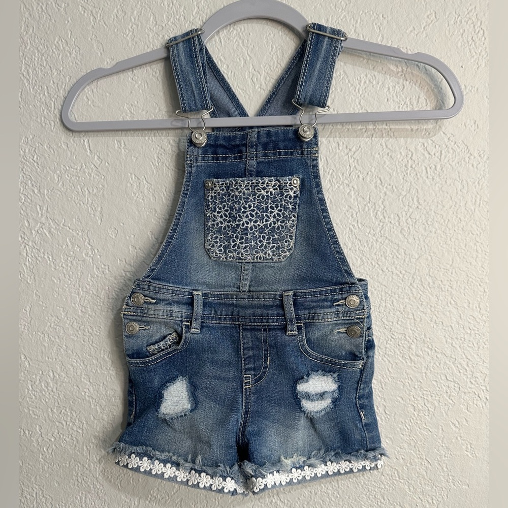 Jordache Kids Denim Overalls Shorts blue with Floral Lace Size XS (4–5)